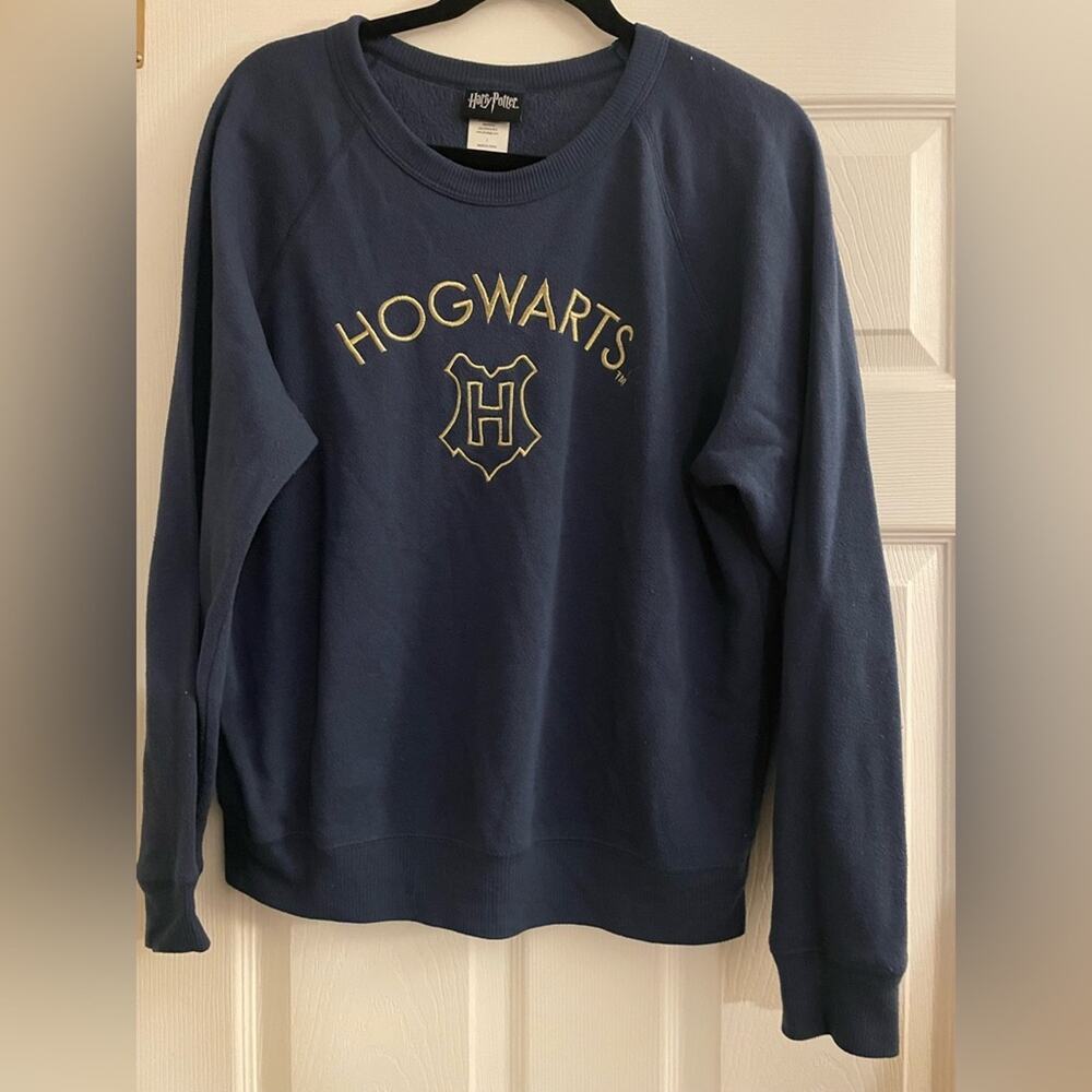 Harry Potter blue long sleeve Hogwarts Sweatshirt size large